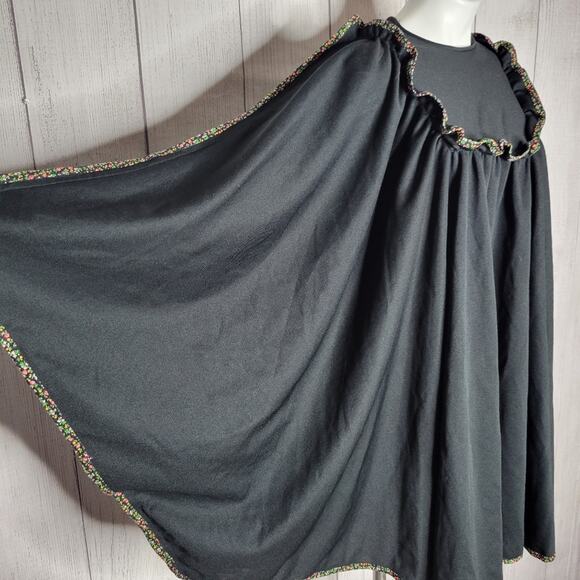 Vintage Handmade 1970s Black Cape with Floral Trim - Picture 1 of 13
